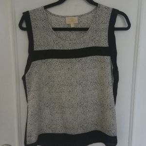 Sleeveless blouse